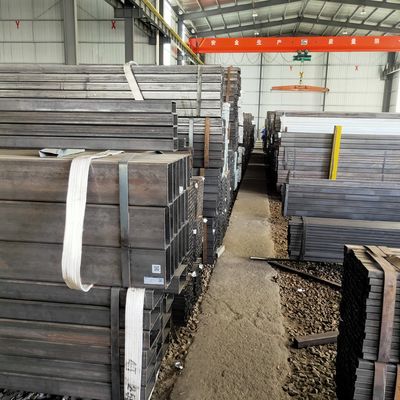 Q235 Ss400 Carbon Steel Square Tube 600mm Q235B A36 St37 Black