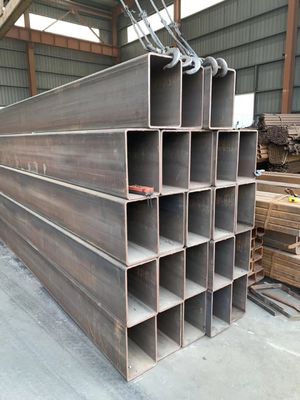 Q235 Ss400 Carbon Steel Square Tube 600mm Q235B A36 St37 Black